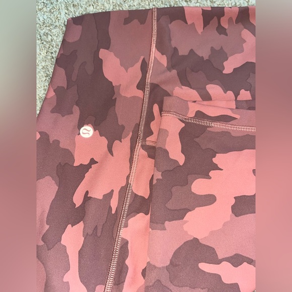 Lululemon Wunder Train HR Short 8” - Picture 4 of 4